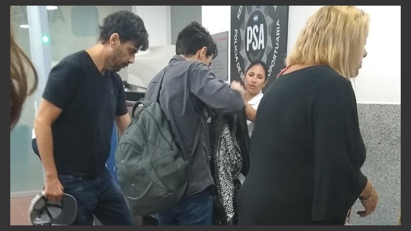 Darthés partió desde el Aeropuerto Islas Malvinas.