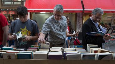 En Córdoba y San Martín feria de libros que acompañan la movida.