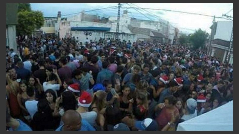 La Municipalidad tratará de evitar las fiestas en las calles de Rosario este fin de año. 