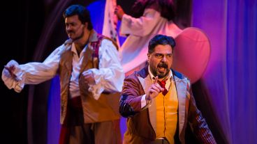 La obra atraviesa diferentes matíces.