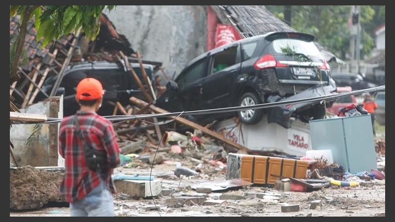 El tsunami afectó a amplios sectores de la población.