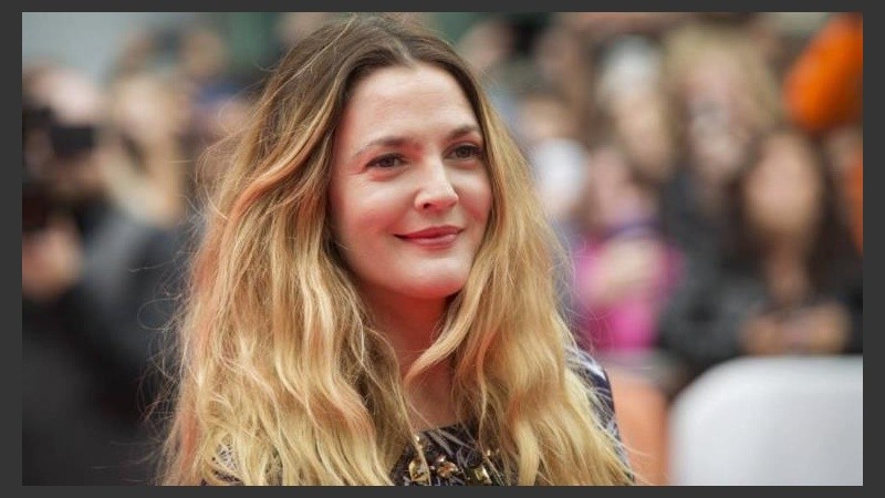 Drew Barrymore estrena nueva figura. 