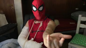 Ezequiel se cayó el 29 de noviembre y aún no se recuperó de sus lesiones.