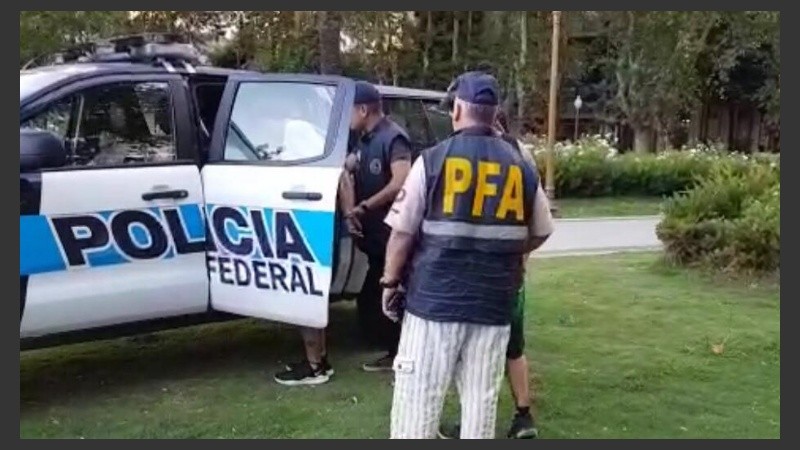 El vendedor de droga fue trasladado a la División Antidrogas de la PFA.