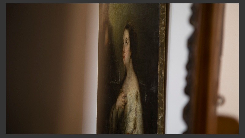 La pintura fue robada en 1983 del Museo Estévez. 