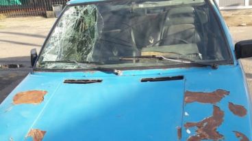 El auto era manejado por un hombre de 36 años.