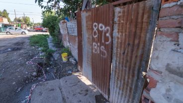 El frente de la casa donde se produjo el hecho.