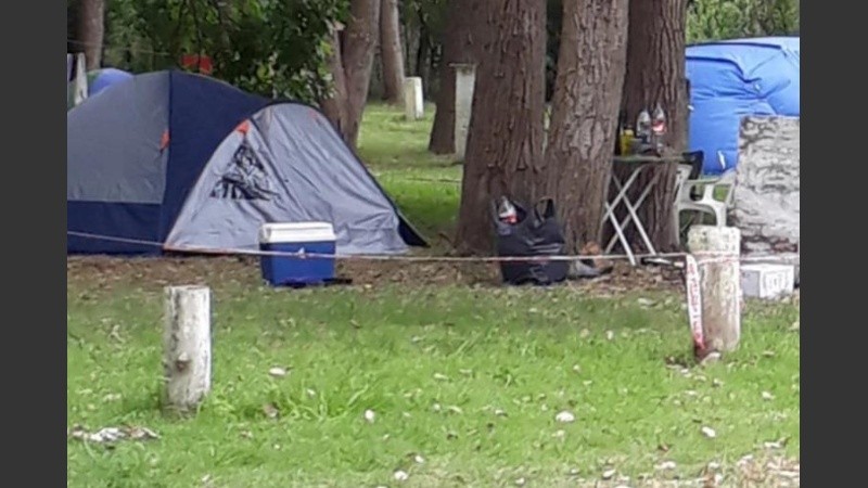 La zona de carpas donde la chica fue encontrada. 