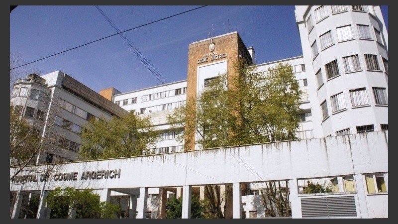 El turista europeo fue operado en el hospital Argerich de Buenos Aires. 