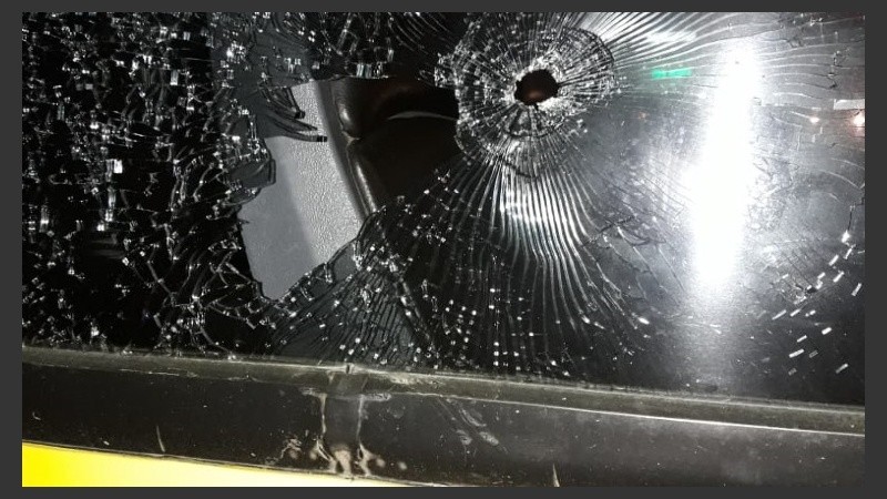 El chofer de la línea 103 denunció el ataque a la salida en Villa Gobernador Gálvez.