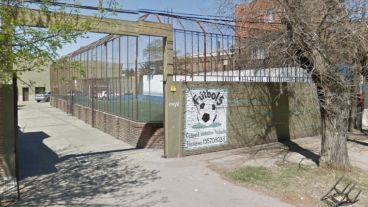 Los vecinos de Italia al 4300 temen por la salud de los chicos que concurren a las canchitas.