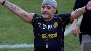 Diego se hacía unos estudios antes de volver a dirigir Dorados de Sinaloa.