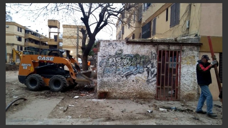Una de las acciones en el Fonavi de Grandoli y Gutiérrez, en la zona sur. 