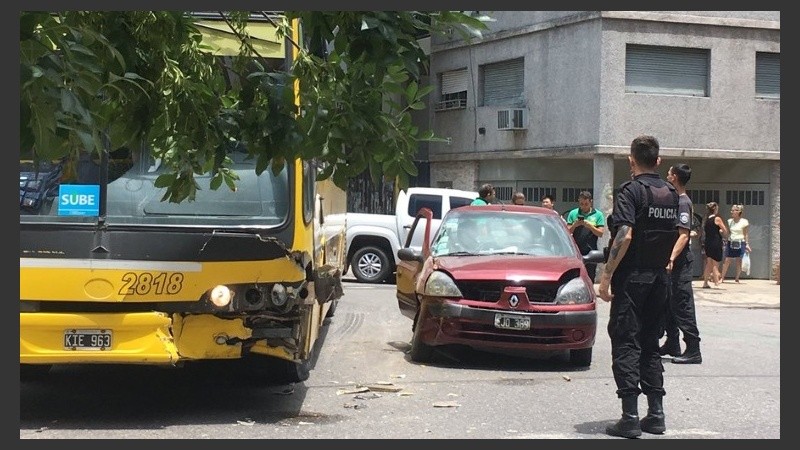 El choque en Buenos Aires y Pasco este lunes al mediodía. 