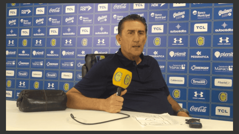 El director técnico de Rosario Central. 