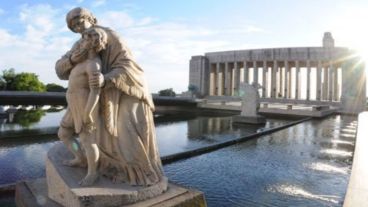 En caso de lluvia, el recorrido guiado "Por las huellas del pasado" se suspende.