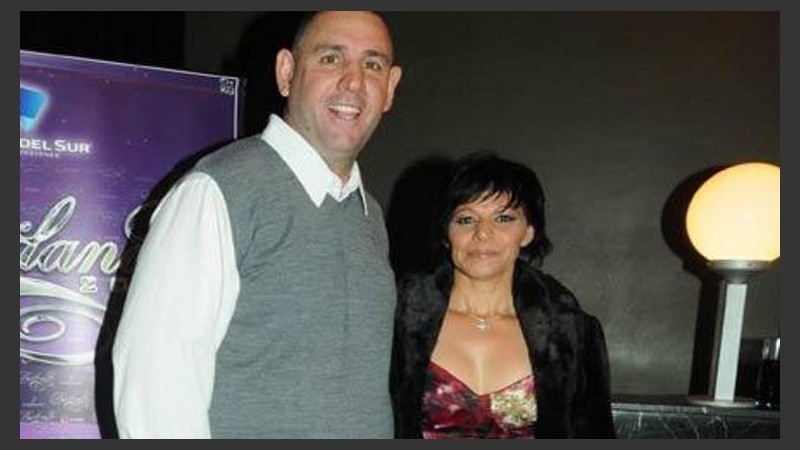 La esposa del ex boxeador lo denunció por violencia. 