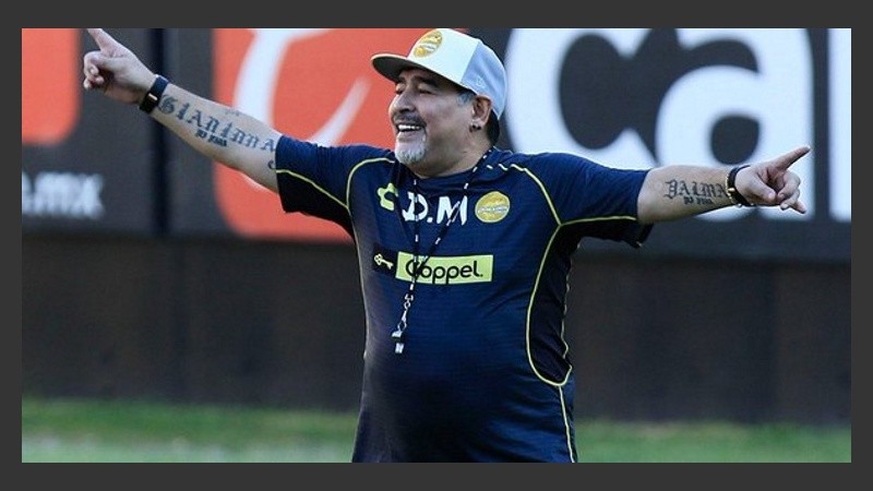 Maradona se va a recuperar a su casa. 