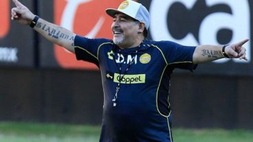 Maradona se va a recuperar a su casa.