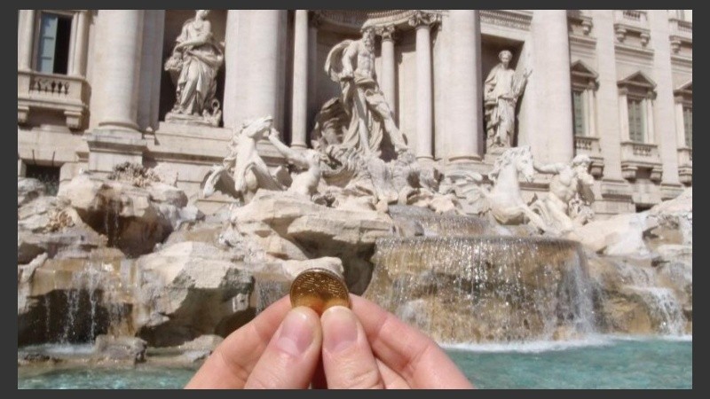 Las monedas de la Fontana Di Trevi, motivo de una pulseada inesperada.