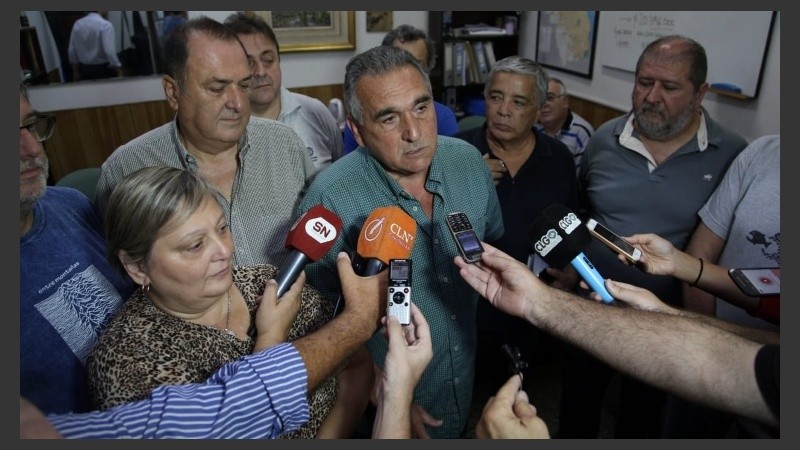 Schmidt fue uno de los voceros del encuentro.