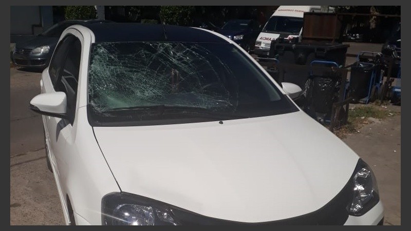 Así quedó el Toyota Etios tras el accidente.