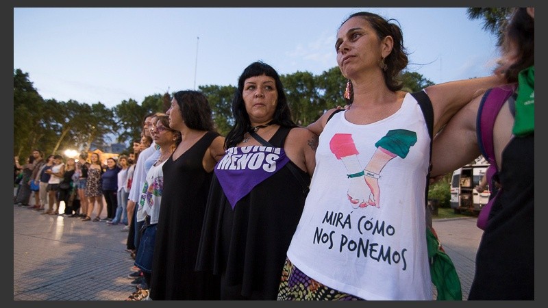 La movilización en la plaza San Martín de Rosario.