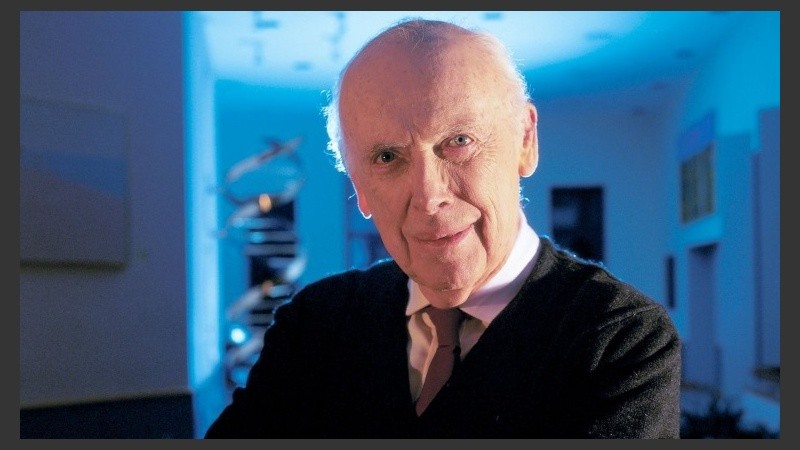 James Watson dijo que las diferencias en el cociente intelectual entre los caucásicos y otras razas están reflejadas en el ADN.