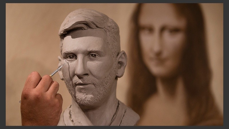 El busto es de arcilla en escala 1:1.