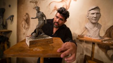 La idea nació en el 2014 cuando Sandro hizo una pequeña maqueta del jugador.