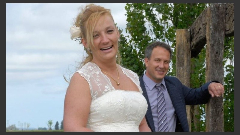 El esposo de la víctima llamó inmediatamente a la policía y se entregó.