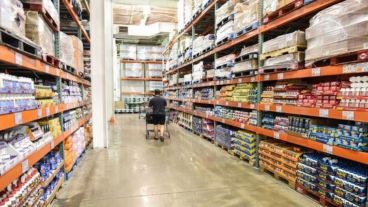 La brecha de más de 25 puntos porcentuales fue resultado de la decisiva influencia de los rubros con fuerte componente de importados y del petróleo crudo.