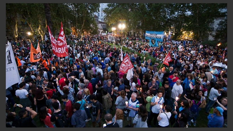 Una multitud en plaza San Martín este jueves. 