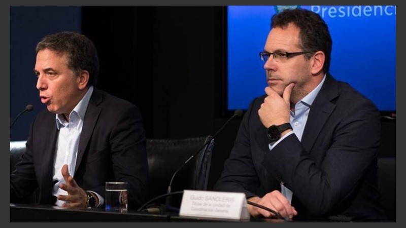 Dujovne y Sandleris viajan a Davos.