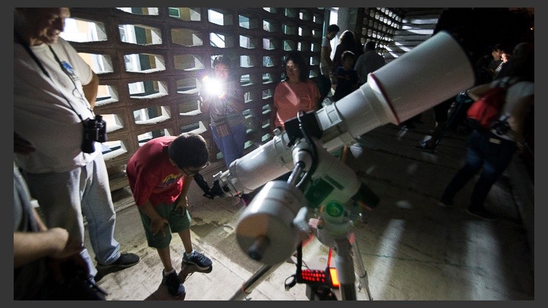 Hubo telescopios a disposición del público. 