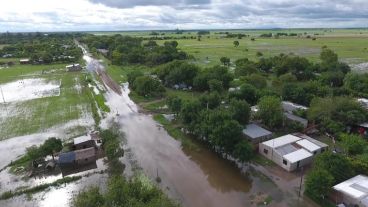 El agua va corriendo de a poco.