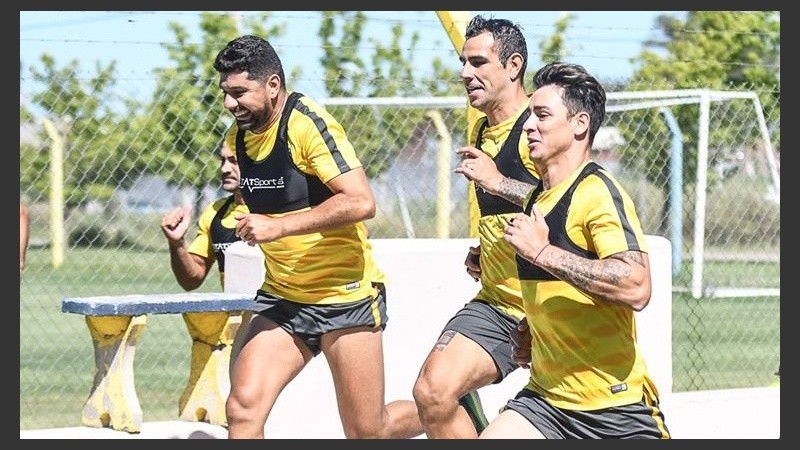 Zampedri entrena a todo vapor en el Canalla. Se quedaría en Central.