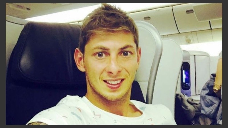 Desde el aire, Sala expresó su inquietud por el estado del avión.