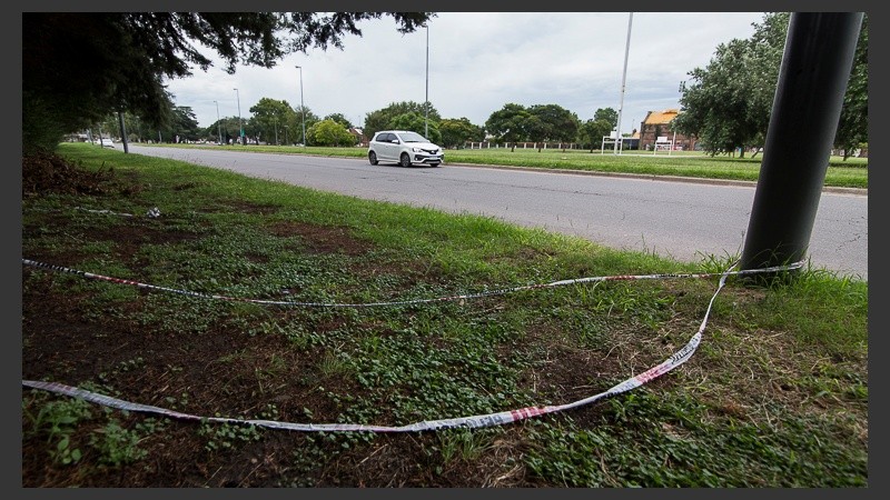 El lugar exacto en que el policía abatió al ladrón. 