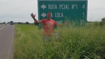 Batistuta en la zona de sus campos.