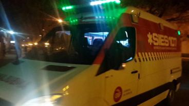 El Sies asistió al lugar y determinó que el hombre en el auto estaba muerto.