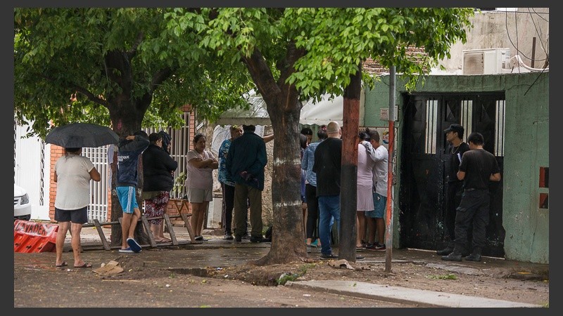 Tragedia en Iriondo al 4300. Delia y Josué murieron electrocutados.