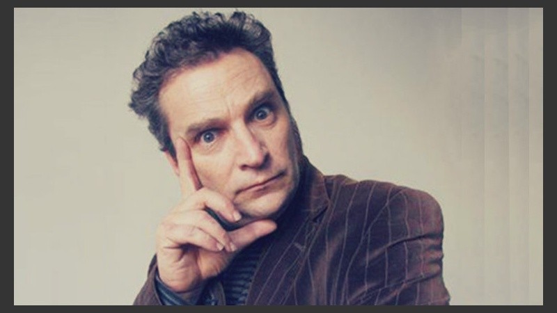 Damián Dreizik es actor, autor, director y docente de teatro.