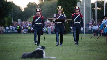 El ingreso del sable de San Martín.