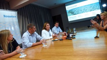 La intendenta presentó las novedades en conferencia de prensa.