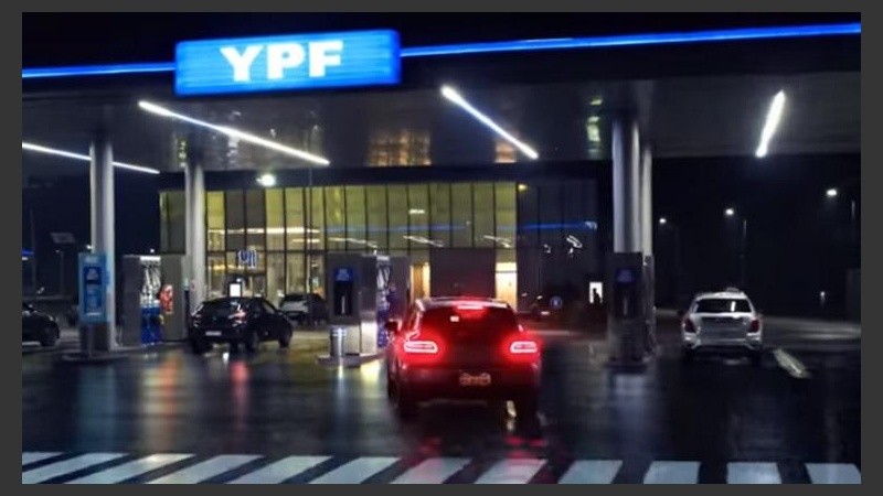 YPF se sumó a Shell con la suba de precios. 