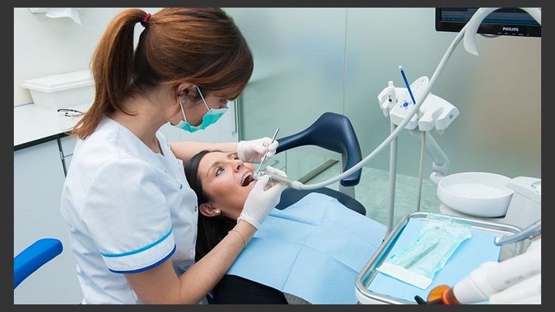 Ingresando a la web del colegio se puede constatar si el profesional está o no habilitado.