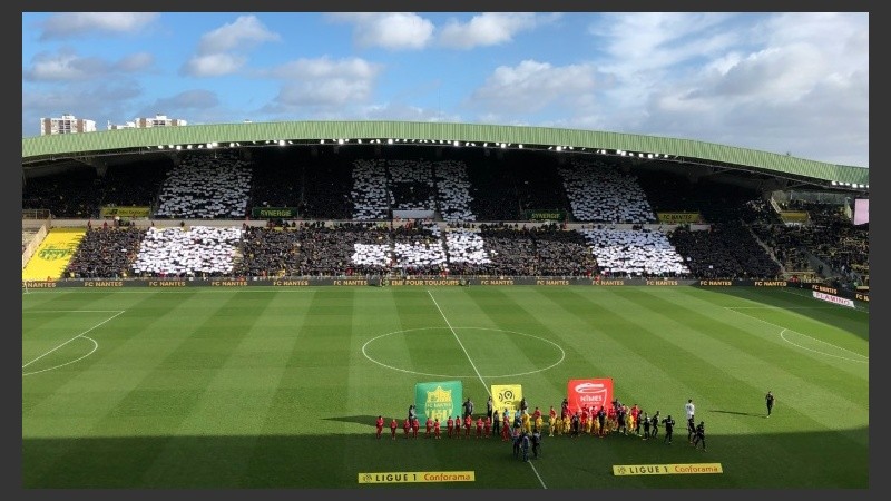 Entre otros homenajes, el Nantes remplazó la imagen de perfil en sus cuentas de Instagram y Twitter por una foto de Emiliano sala.