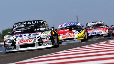 Ardusso tomó la punta en la vuelta inicial y marcó el ritmo.