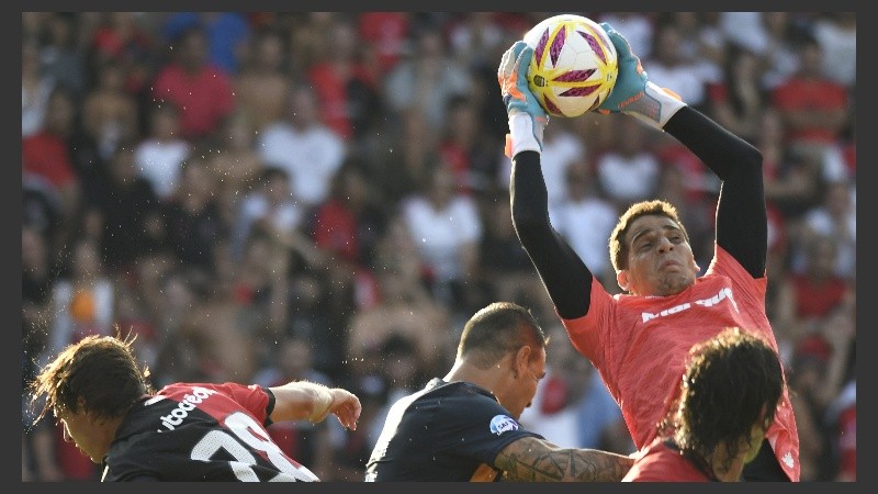 Aguerre es una de las figuras de Newell's en el torneo. 